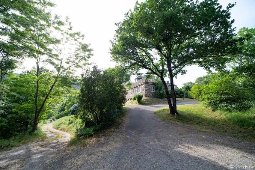 Chateau De Longcol Hotel La Fouillade Exterior photo